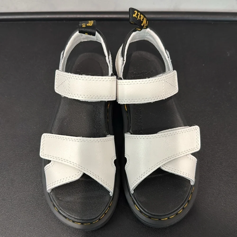 Dr. Martens Vossie Kids White T Lamper Leather Sandals Size 1 New
